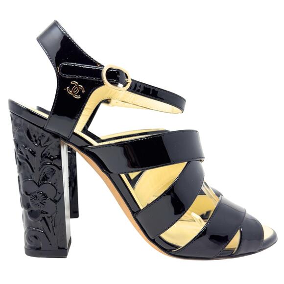 CHANEL Black and Gold Heels with Sculptural Design - Picture 5 of 11
